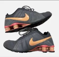 Nike Shox グレー/オレンジ スニーカー　値下げ交渉可