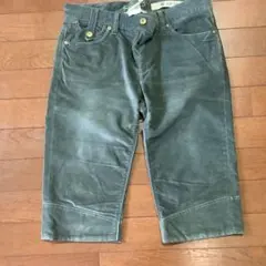 濃いグレー ハーフパンツ バックポケット付き　GAP