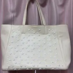 アイボリー レザートートバッグ 星型装飾