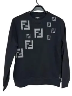 Fendi ブラック ロゴパーカー 　極美品のサムネイル