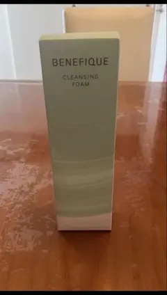 お値下げ　BENEFIQUE CLEANSING FOAM 130gのサムネイル