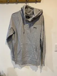 Stussy グレー フード付きパーカー
