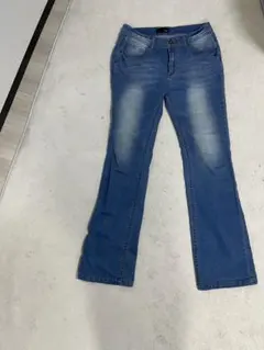 ブーツカットジーンズ　ストレッチ