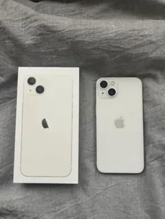 Apple iPhone 13 ホワイト 本体 充電ケーブル付き　SIMフリー