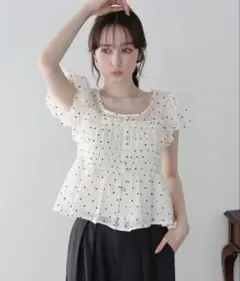 BLUE EAST ドットシャーリングブラウス ホワイト M ブルーイーストのサムネイル