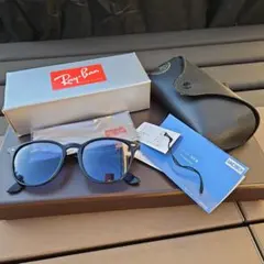Ray-Ban　RB4259-F 601/80 ライトブルー