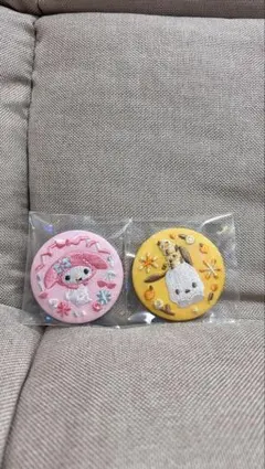 サンリオ 刺繍缶バッジ マイメロディ ポチャッコ