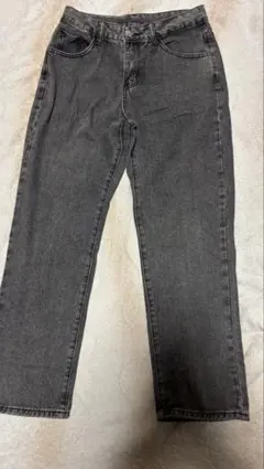 ダークグレー ストレートデニムパンツ ジーパン