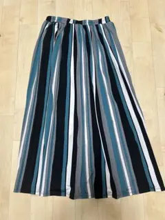 美品　AZUL BY MOUSSY ストライプ柄 フレアスカート Mのサムネイル