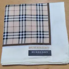 未使用　BURBERRY ハンカチ ノバチェック ベージュ　バーバリー