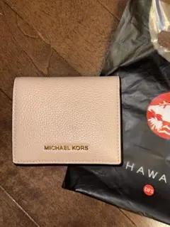 新品MICHAEL KORS 二つ折り財布 ペールピンクのサムネイル