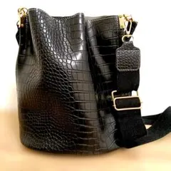美品 クロコダイル柄 ショルダーバッグ ハンドバッグ ブラック 2WAY 高見え