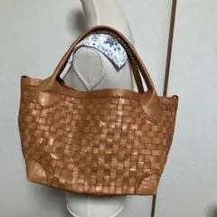 ロビタ　レザートートバッグのサムネイル