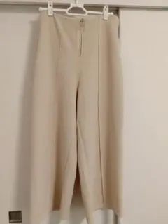 FILANTO クレープ生地 プリーツ ワイドパンツ ベージュ ジッパー付き