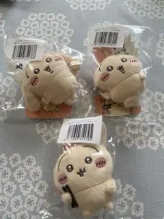 ちいかわうさぎだらけくじ　E賞　ぬいぐるみバッジ　３種