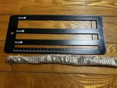 蛇の抜け殻 アオダイショウ 長さ約35cm 幅3cmのサムネイル