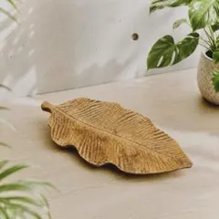 廃盤【美品】ZARA  ザラホーム リーフ型 ゴールド トレー 廃盤【美品】ZARA HOME ザラホーム リーフ型 ゴールド トレー - メルカリ