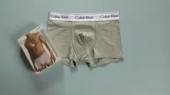 当日発送　Mサイズ　グレー　Calvin Klein　ボクサーパンツ１枚