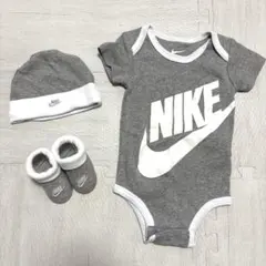 Nike ロンパース　ベビー帽子　靴下　セット　ナイキ　NIKE 70 80
