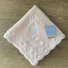 WEDGWOOD タオルハンカチ　ピンク　ウェッジウッド