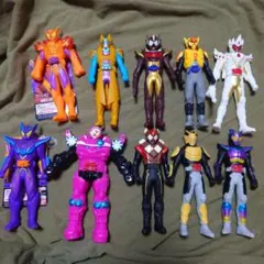 仮面ライダーガヴ ソフビ フィギュア　バンダイのサムネイル