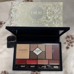 2023 Dior マルチユースパレット クリスマスコフレ
