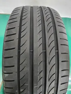 送料込☆2023年製PIRELLI ピレリ タイヤ225/45R18☆1本のサムネイル