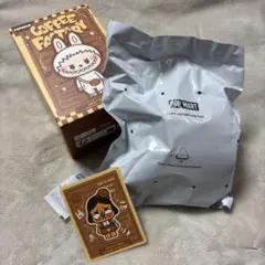 正規品　POPMART コーヒーファクトリー クライベイビー Crybaby