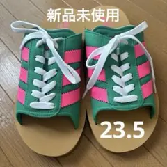 Gazelle Beach Slides / adidas Originals