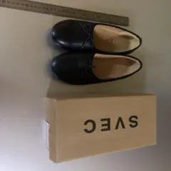 SEVEC ブラック フラットシューズ