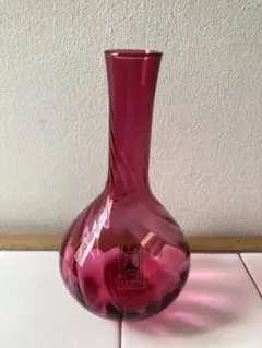 北一硝子　花瓶　一輪挿し　北一レッド　約17cm 箱有り