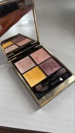 シグニチャーカラーアイズ123アイシャドウパレット ピンク・イエロー系