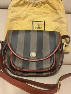 FENDI ペカン ショルダーバッグのサムネイル