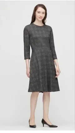 入学式　卒業式　UNIQLO ダークグレー Mサイズ ワンピース　チェック