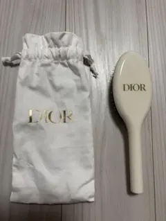 新品✨未使用 Dior ディオール ヘアブラシ　ポーチ付き くし ブラシのサムネイル