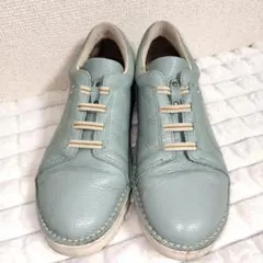 美品✨️MODE KAORI（モード カオリ）撥水スニーカーオールレザー24cmのサムネイル