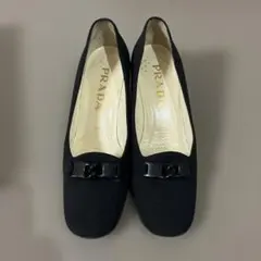 PRADA 黒 パンプス　23センチ　36のサムネイル