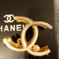 シャネルヘアクリップ