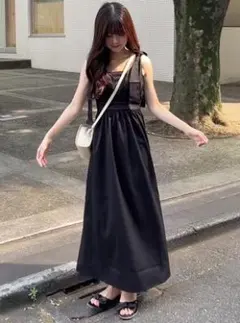 Vネックノットストラップフレアジャンパースカート