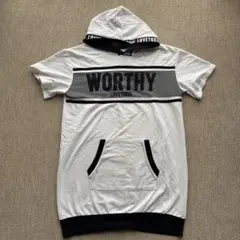 ラブトキシック（Lovetoxic）半袖フーディー M　WORTHYロゴ