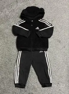 アディダス　キッズ　セットアップ