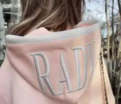 rady フードロゴ刺繍ピンクフーディ　S