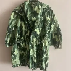 ポンチョ型の迷彩柄レインウェア 120cm