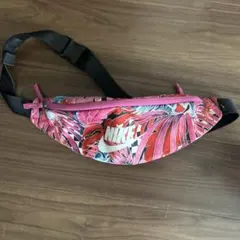 NIKE ボディバッグ ウエストポーチ 花柄