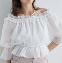 マジェスティックレゴン　エアリーオフショルブラウス