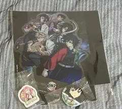 鬼滅の刃 アクリルスタンドとバッジセット