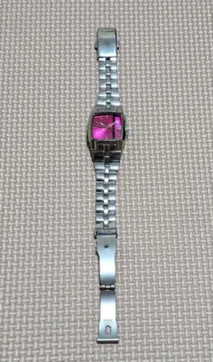 DIESEL 腕時計 ジャンク品のサムネイル