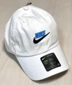 Nike ホワイト ベースボールキャップ