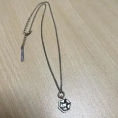 イアパピヨネ　ネックレス