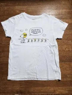 スヌーピー　プリントTシャツ　Mサイズ　ピーナッツブランドのサムネイル